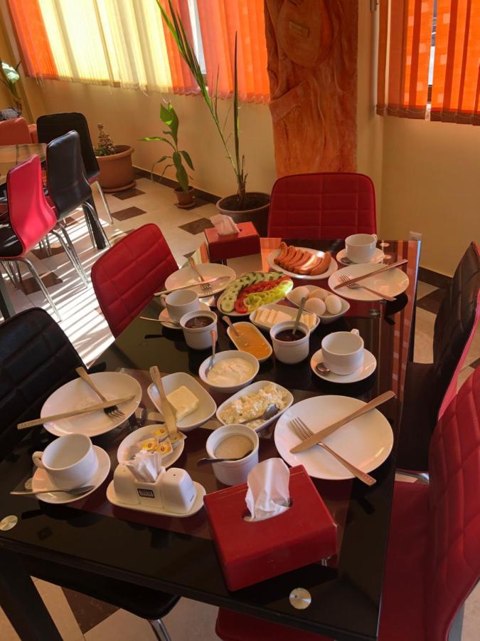 Flamenco Hotel Sisian Extérieur photo